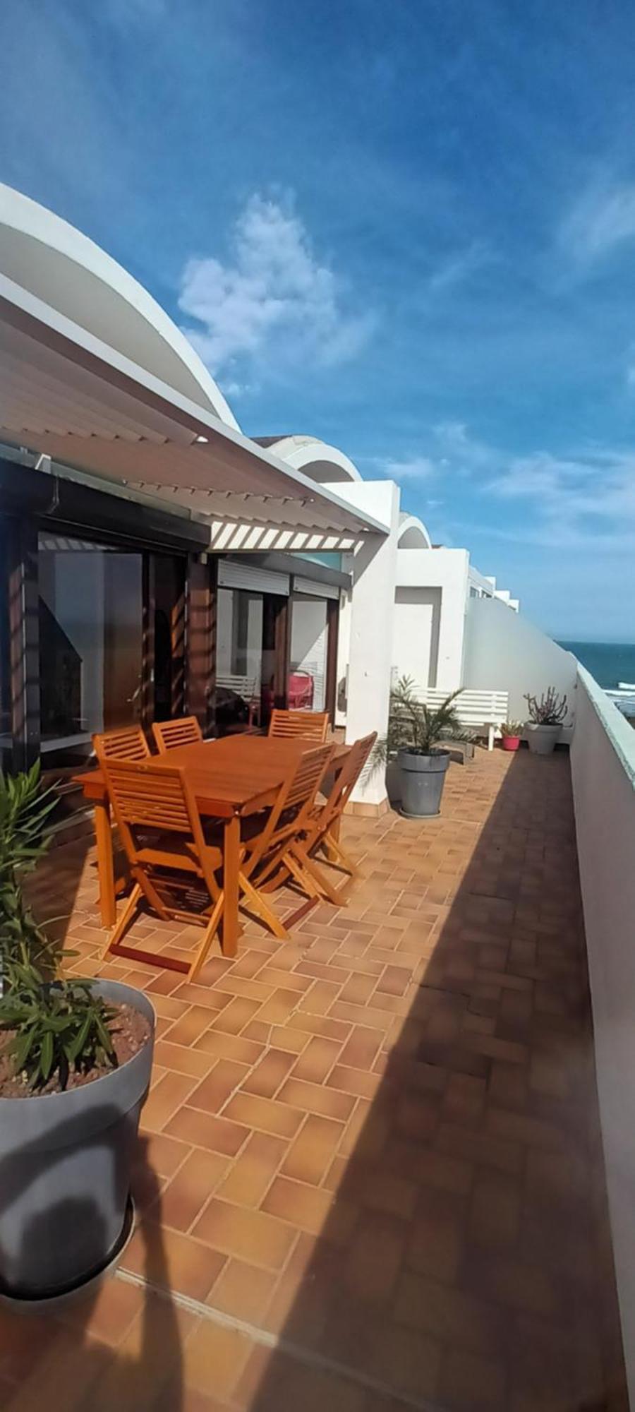 Port Cipriano Sur Les Toits , Vue Panoramique Sur La Mer Saint-Cyprien  Exteriér fotografie